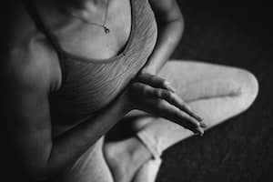 femme qui médite